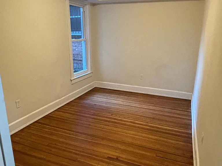 325 V St NE #1 — Photo 18