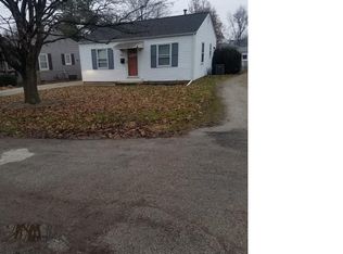 11 W Grand Ct, Jerome, IL 62704