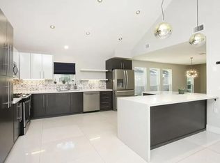 1371 Beaujolais Ln, Houston, TX 77077