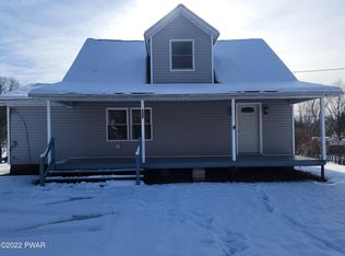 322 Honesdale Rd, Waymart, PA 18472