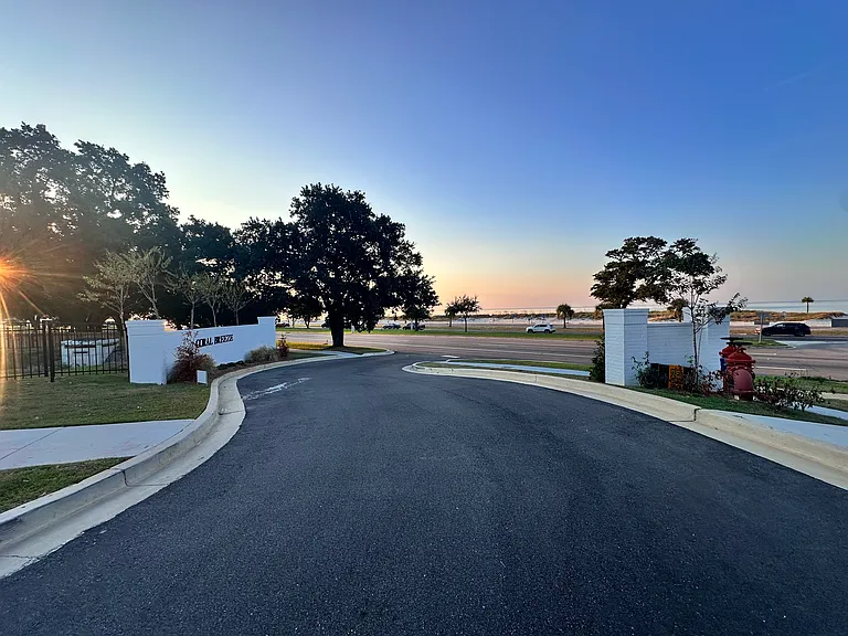 145 Coral Breeze Dr — Photo 34