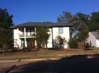 900 E 32nd St, Bryan, TX 77803