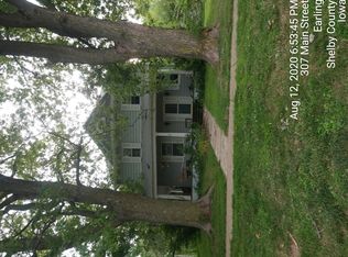 307 Main St, Earling, IA 51530
