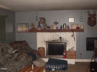 164 Cranberry Ridge Dr, Milford, PA 18337