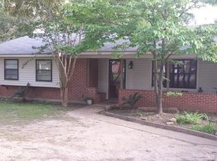 108 Aurora Dr, Pineville, LA 71360