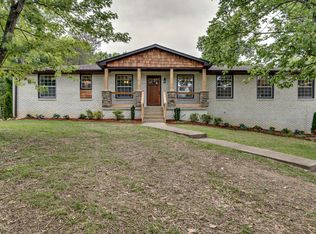 235 Riverwood Dr, Hendersonville, TN 37075