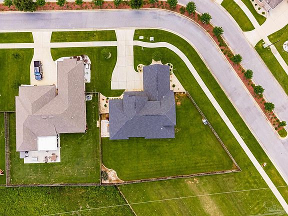 2nd image of 6044 Huntington Creek Blvd