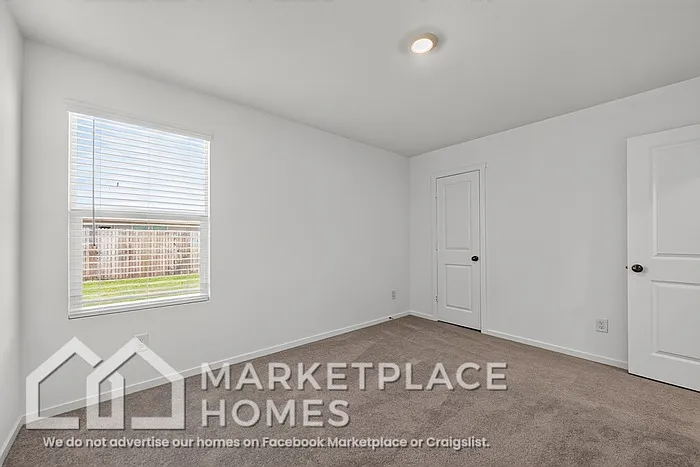 412 Sambal Dr — Photo 18