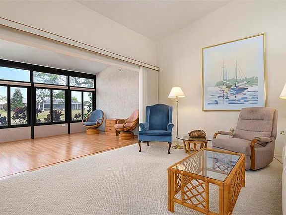 5th image of 887 Country Club Cir #62