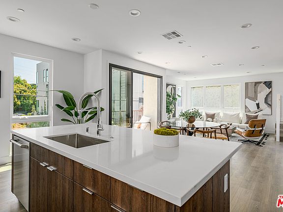 5th image of 6116 W Marbella Pl