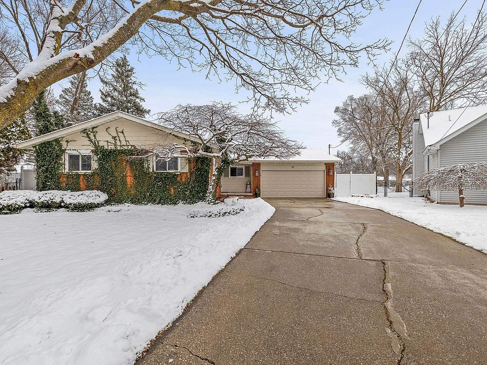 1st image of 18 Gerhard Ct