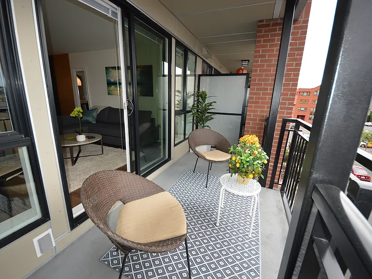 Fisgard St — Photo 17