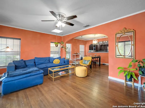 2231 W Woodlawn Ave, San Antonio, TX 78201