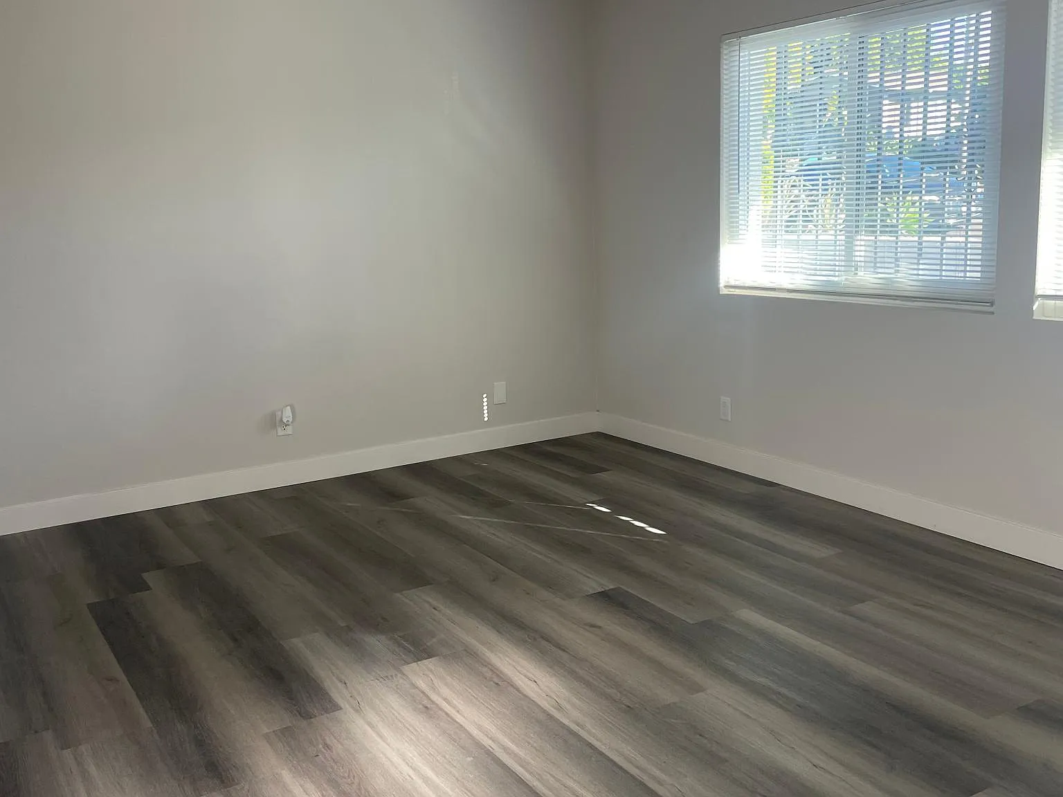 2 bed, 900 sqft, $3,295 — Photo 2