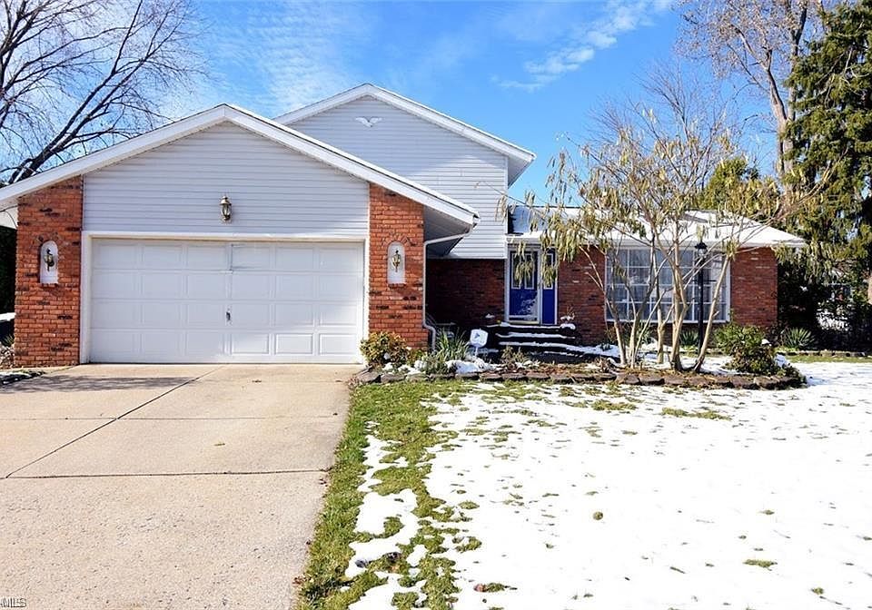 1st image of 392 Delaware Dr