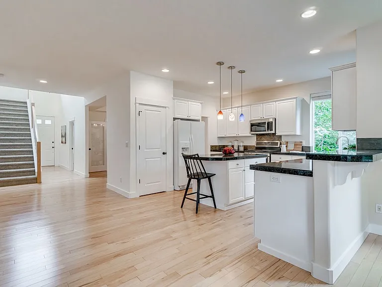 12792 NW Kyla Ln — Photo 18