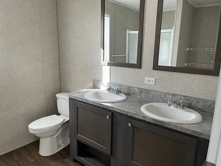 Valley Estates — Photo 18