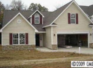 11724 Ragan Elizabeth Cir, Charlotte, NC 28278