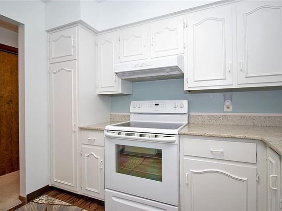 4th image of 4114 Swanson Blvd