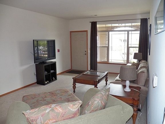 2nd image of 2955 W Drexel Ave Unit 404