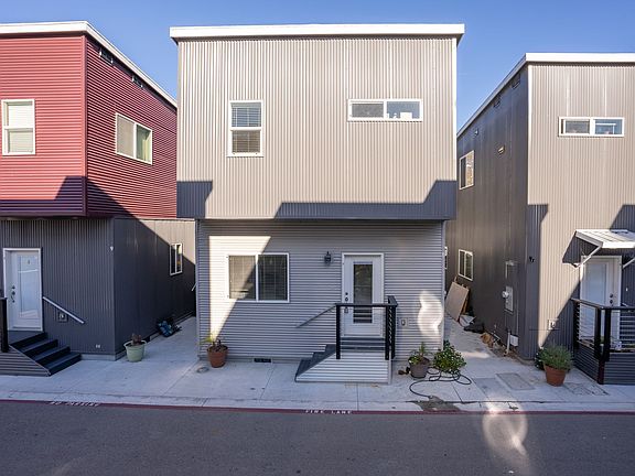 3rd image of 550 Higuera St Space 4B