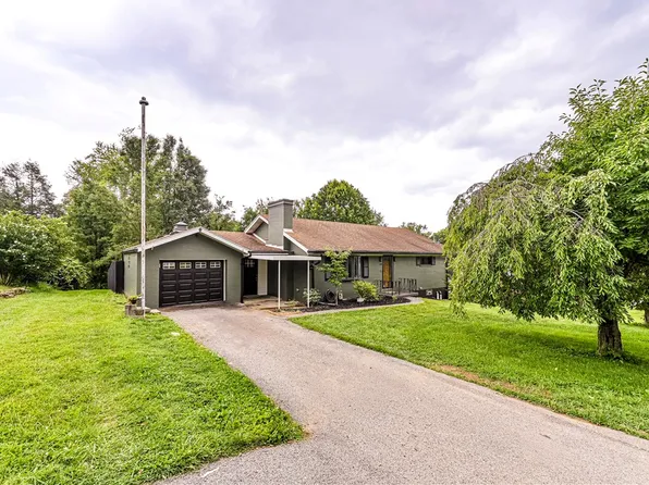139 Maus Dr, North Huntingdon, PA 15642