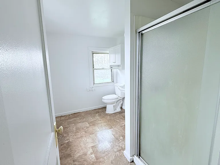 210 Cromwell Hill Rd #4 — Photo 4