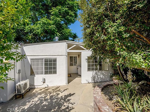 4th image of 2728 Mayfield Ave #2728B