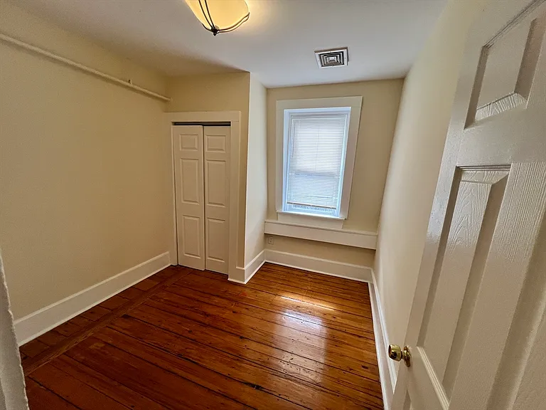 12 Centennial Pl #2 — Photo 7