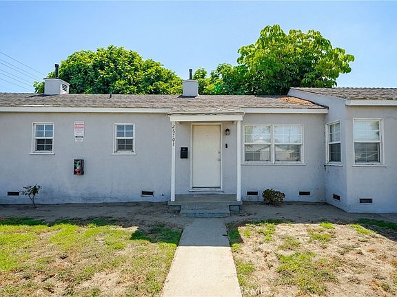 5th image of 2650 E Carson St