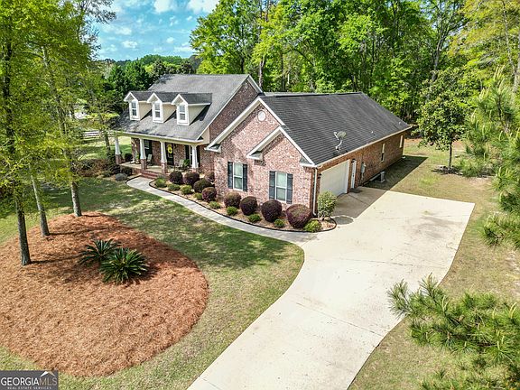 2nd image of 301 Old Windmill Rd