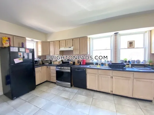 75 Claymoss Rd, Brighton, MA 02135