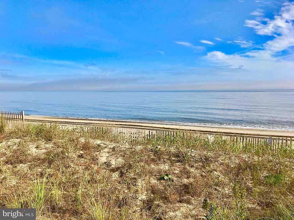 1st image of 14 S Shore Dr