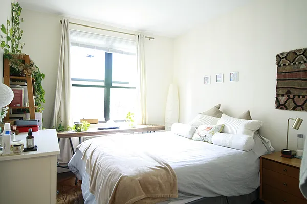 Rented by Grand & Co. | media 4