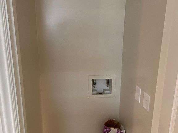 2nd image of 425 S Stoneman Ave #10