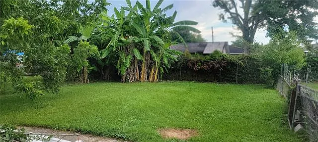3 bed, 1.0 bath, 974 sqft, $1,500 — Photo 3