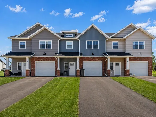 40 Woodhouse Ct, Stratford, PE C1B 4L2