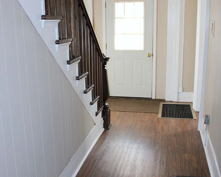 975 Church St — Photo 3