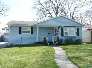 1525 Amesbury Rd, Toledo, OH 43612