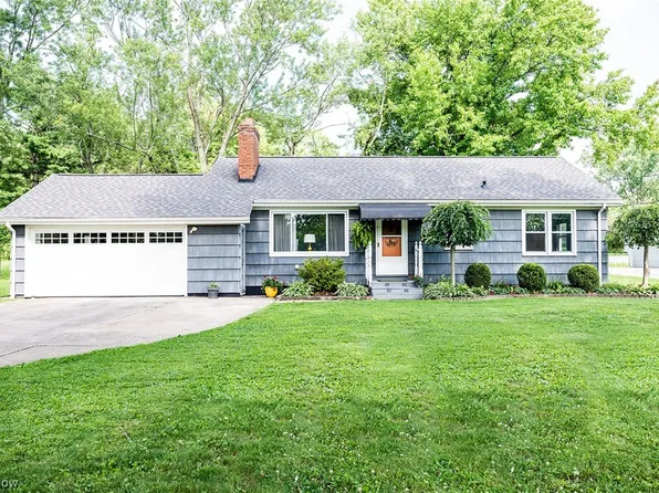 9371 Avery Rd, Broadview Heights, OH 44147