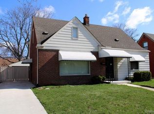 15590 Angelique Ave, Allen Park, MI 48101