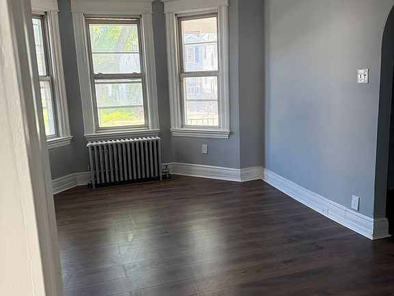 2nd image of 81 Rose Ter Floor 1