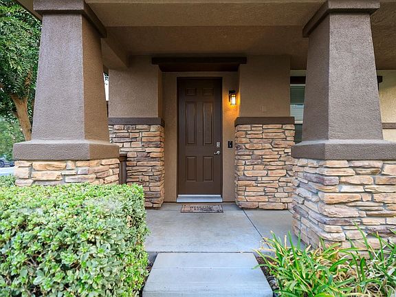 5th image of 555 Clydesdale Dr Unit 56