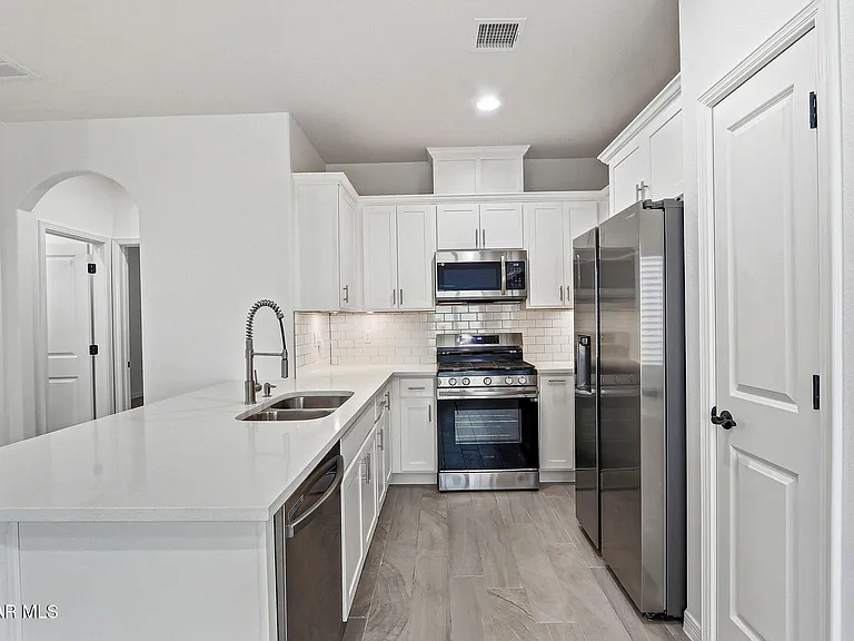 13106 Kington Ave — Photo 11