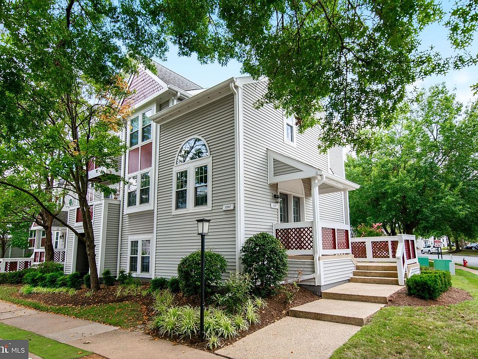 1st image of 12887 Grays Pointe Rd #12887B