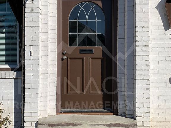 2nd image of 3 Chicago Ave