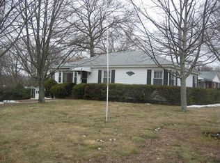 49 Chickering Rd, Lawrence, MA 01843