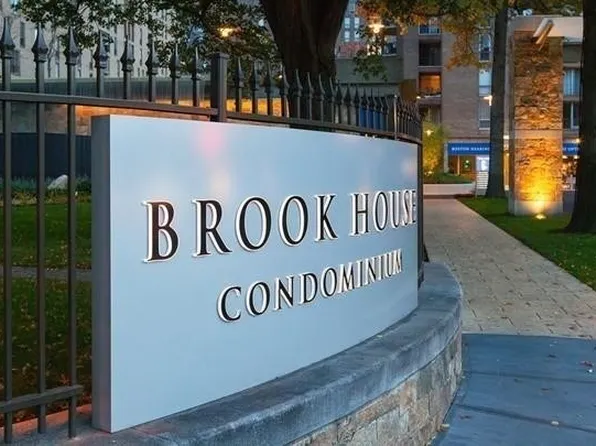 77 Pond Ave APT 704, Brookline, MA 02445