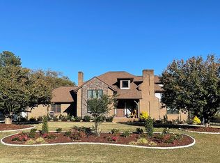 221 Spring Run Dr, Mooresville, NC 28117