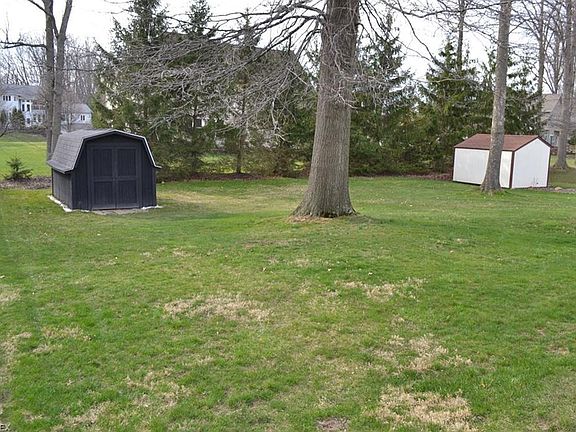 5th image of 720 Oriole Dr
